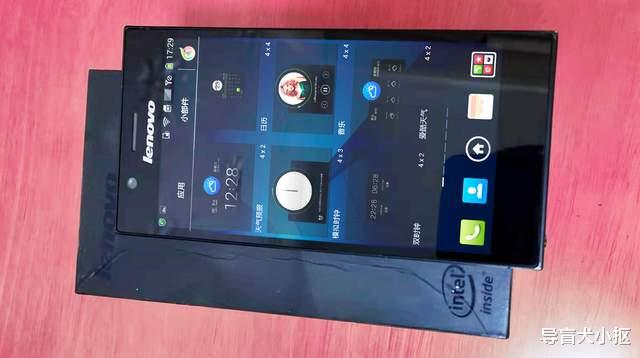 老人机|外形像菜刀的手机，二手联想k900体验，精钢材质当老人机用也很好