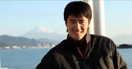 成名仅两年后跳楼身亡,如今11年过去了,尚于博父母怎么样了?