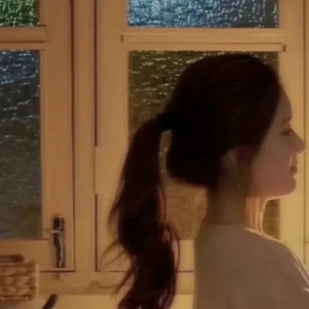 赵露思|赵露思头像 | 繁星还是万丈星河,都不及你眼里闪烁的光