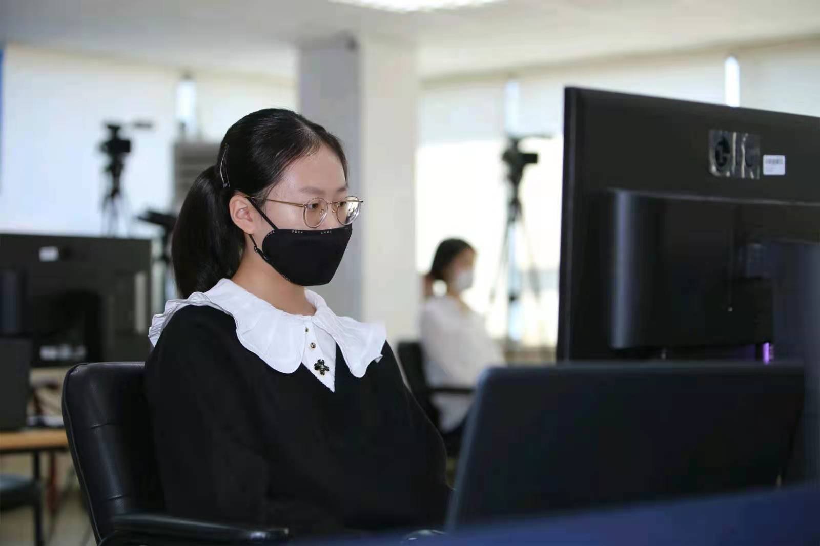 申真谞|把申真谞逼到个位数胜率！ 天才少女被韩棋迷狂吹：女版申真谞