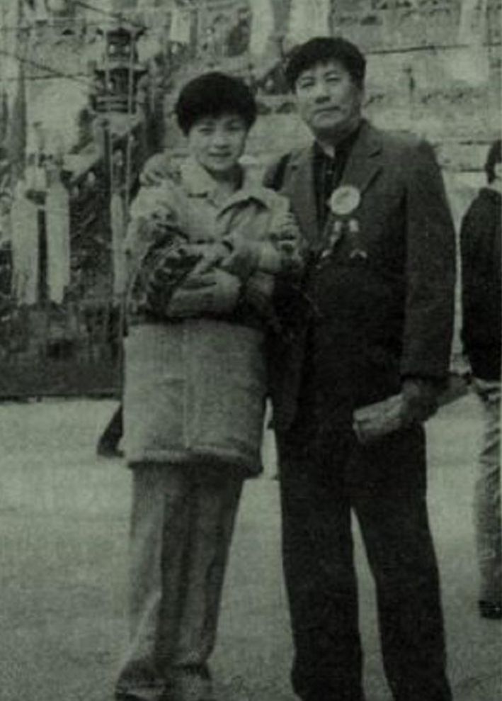 路人甲|歌手李琼：凭一首《山路十八弯》爆红，23年过去，她怎么样了？