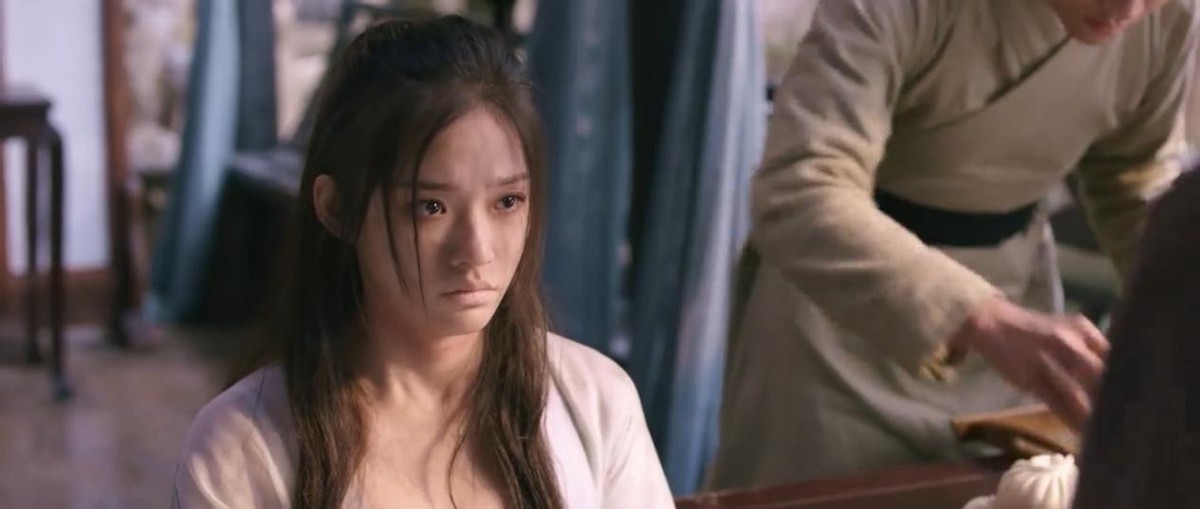 刘亦菲|“落难美人”别硬演,有人惊艳时光,有人溜光水滑像是摆拍