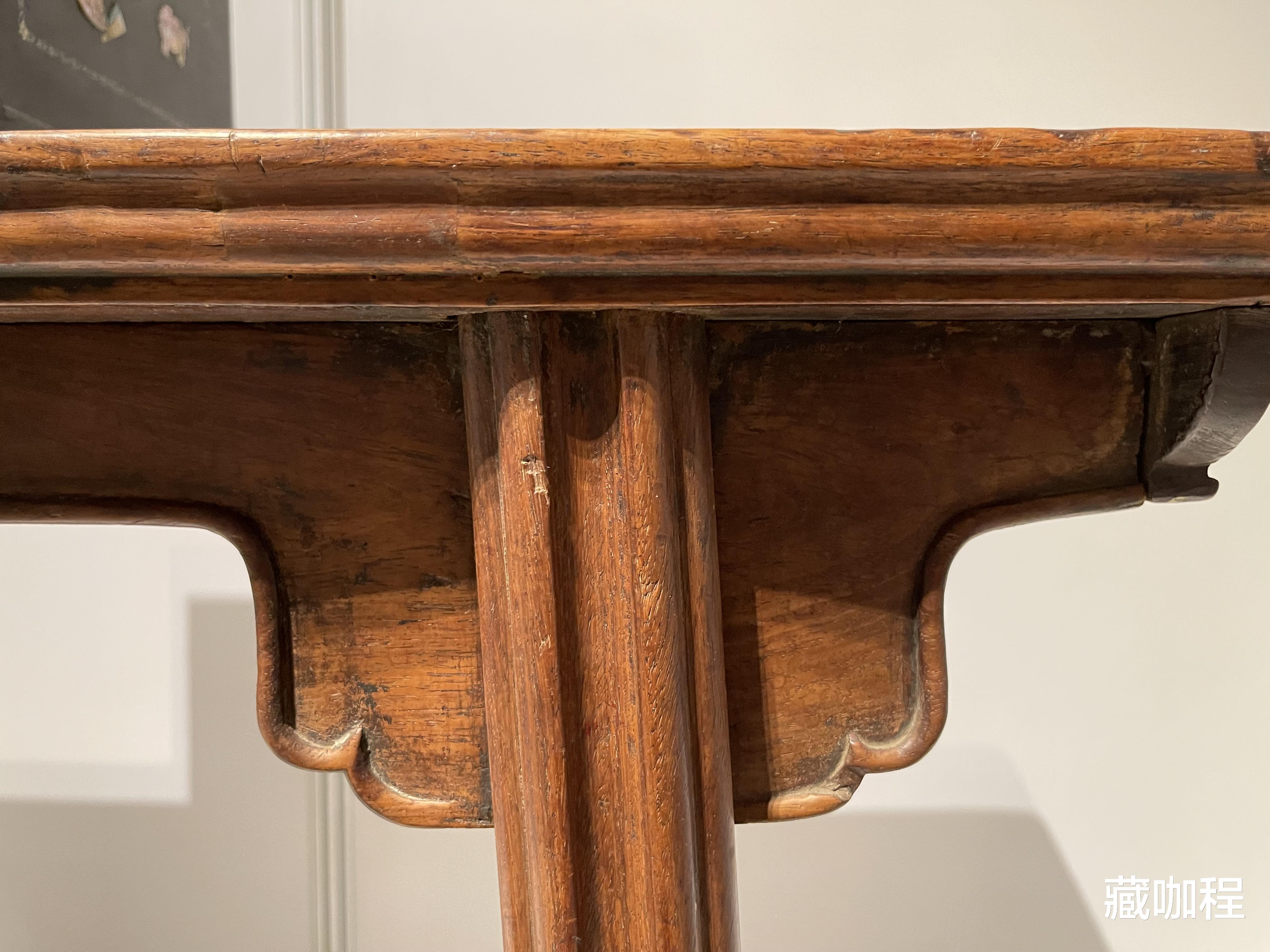 |牙头牙条四木拼合,黄花梨夹头榫案分出三六九等