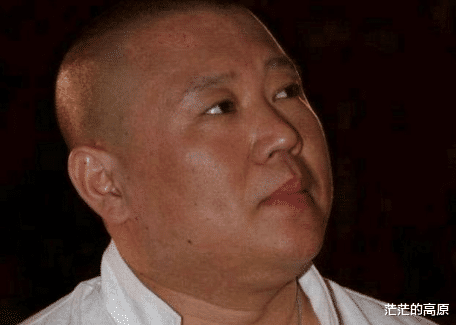 于谦|于谦郭德纲合作商演,就算只分到10万也非常的平衡,不嫉妒。