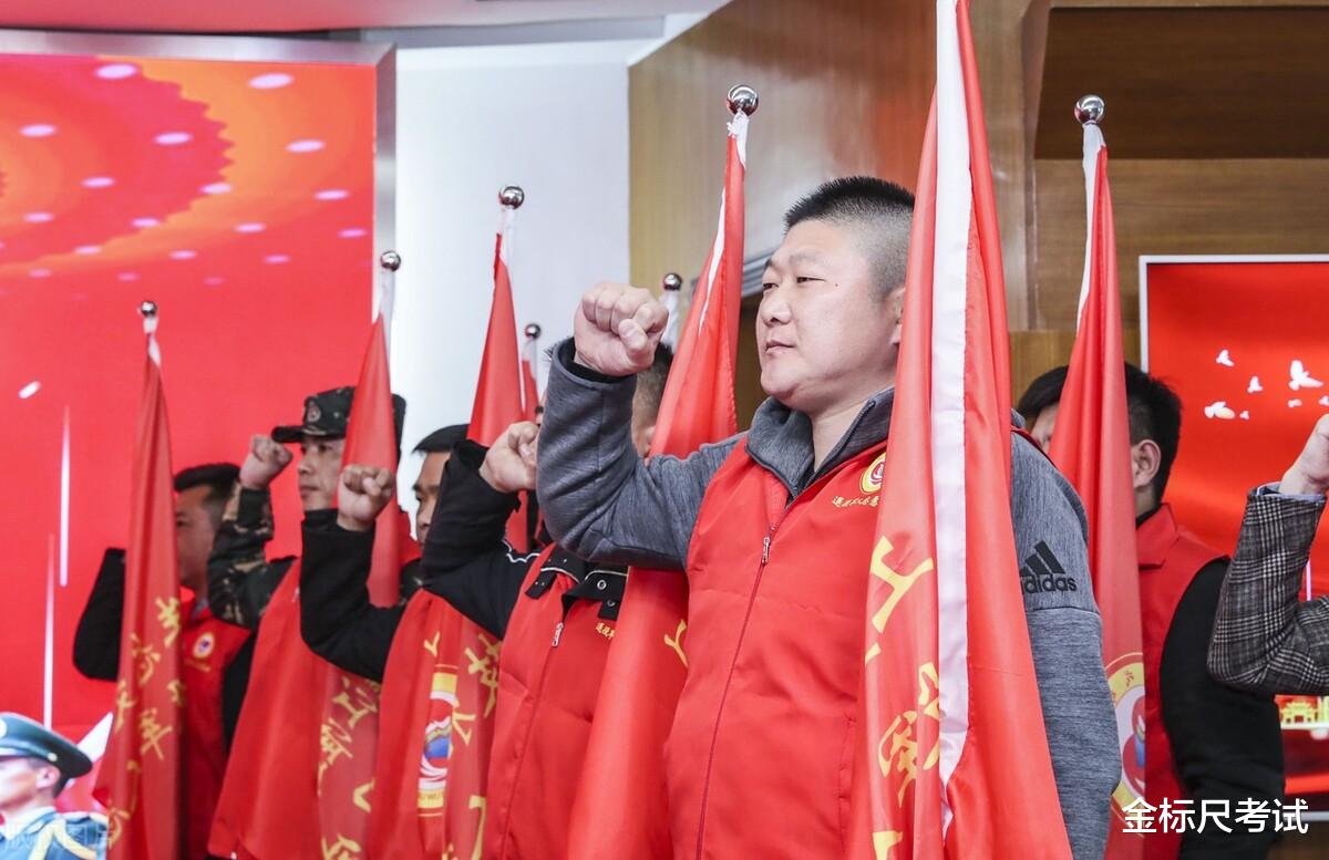 招聘|社区岗位“夏招”开启,三类人报考有优势,家有考生重视!