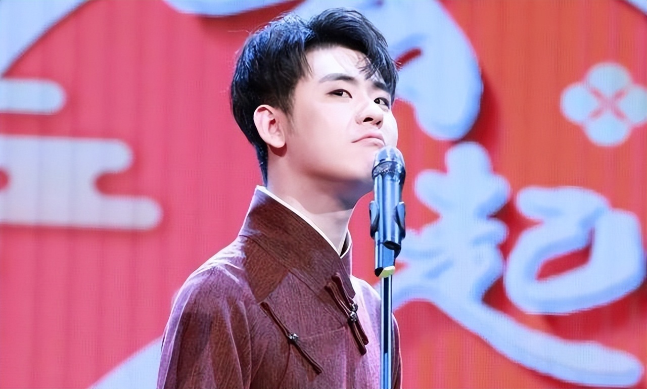 德云社|岳云鹏发飙，4000观众大喊退票，德云社的角儿从不畏惧退票