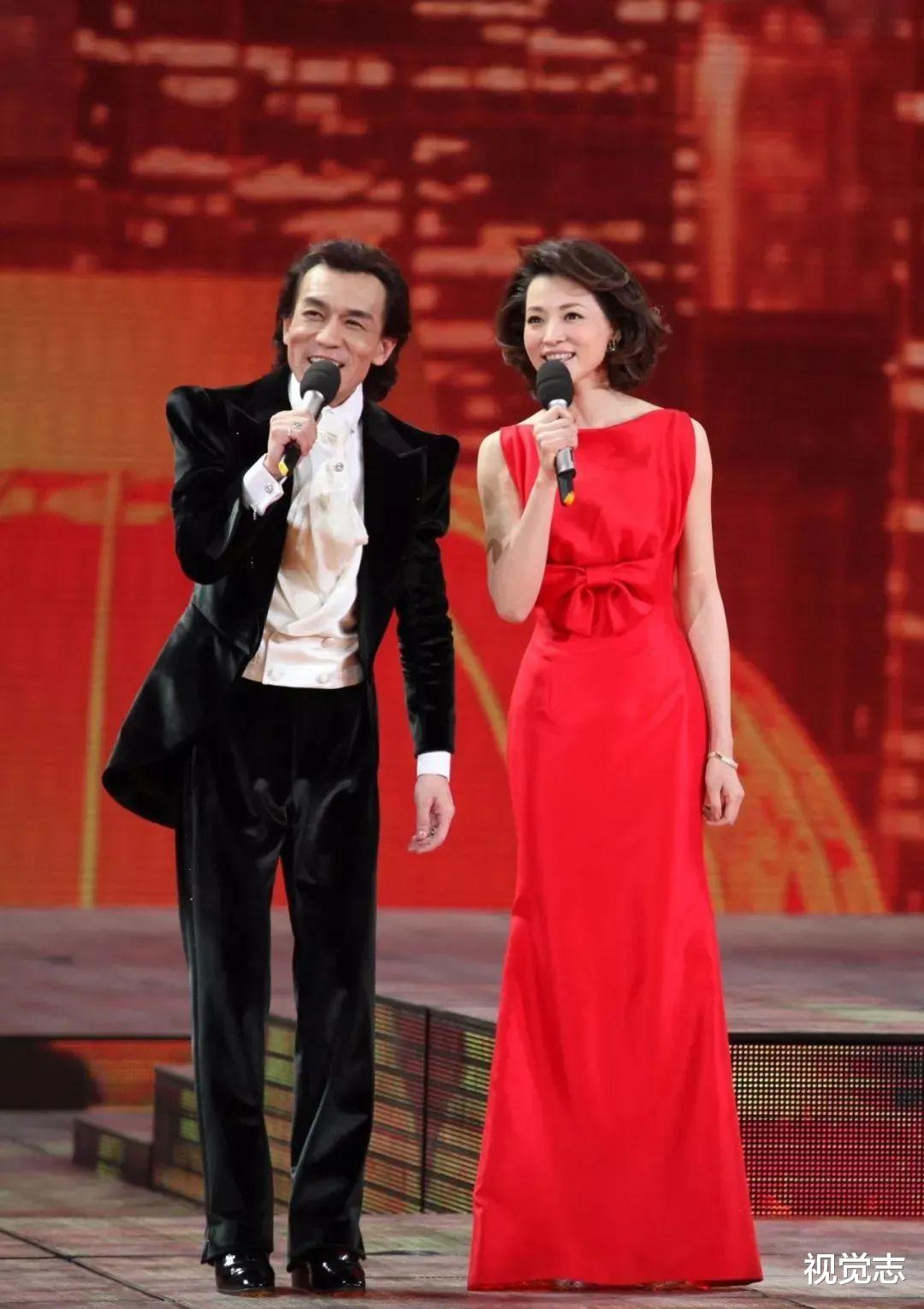 安眠书店|一代国民女神,从春晚消失了