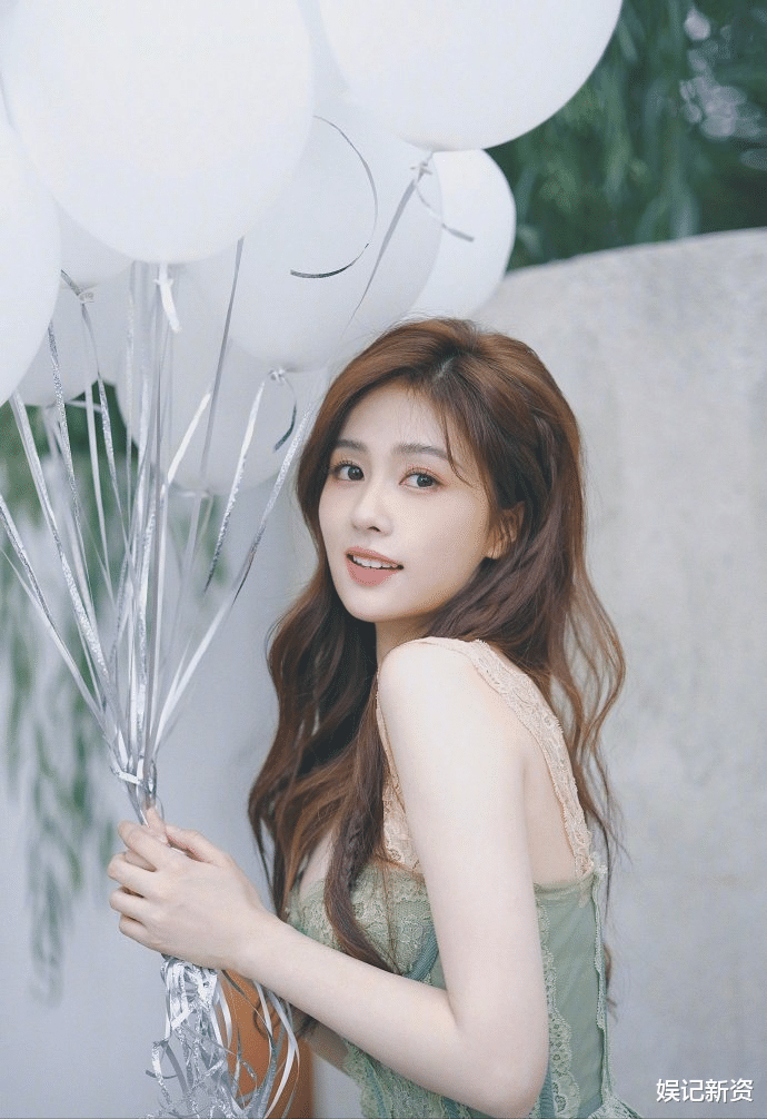 王鹤棣|网传《错撩》11月开机，主演暂定王鹤棣和白鹿，网友们直呼期待！