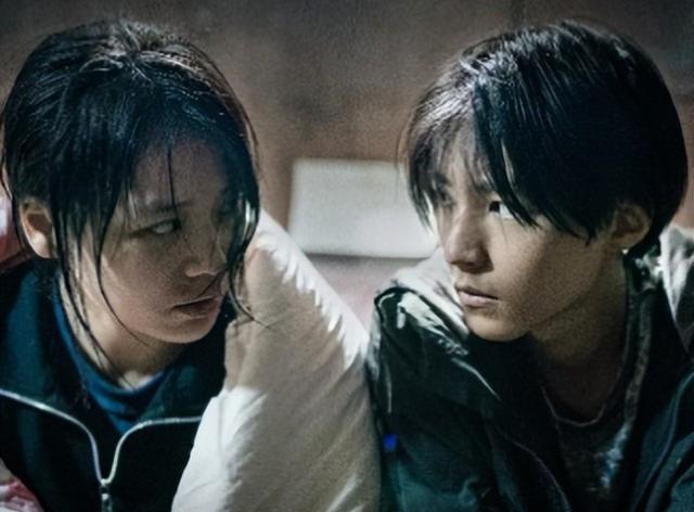 街拍|牛!《万里归途》票房破10亿,张译再次封神,王俊凯成最大赢家