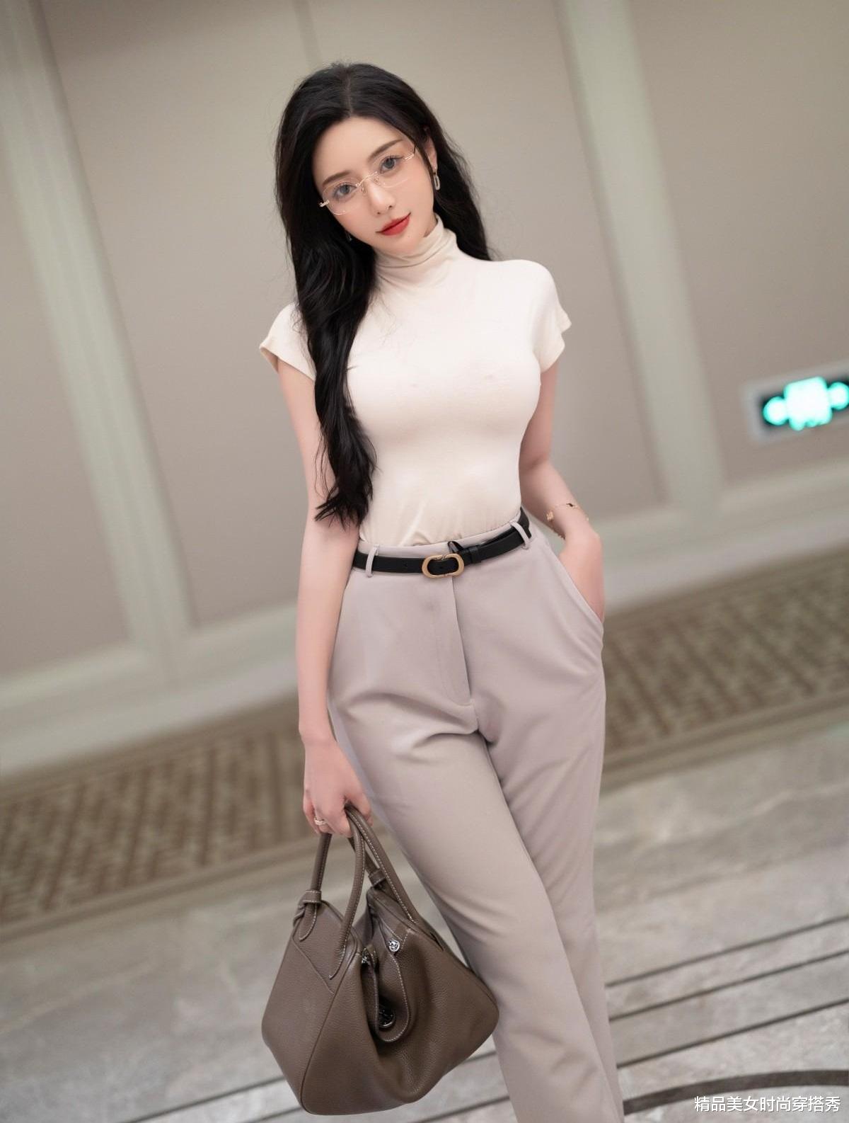 穿衣搭配|轻熟风的女生穿搭，满满的御姐范，不管是职场还是日常，都是OK的