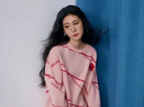 张碧晨|好声音冠军,为爱未婚生女,生产照首次曝光,面容憔悴却笑容满面