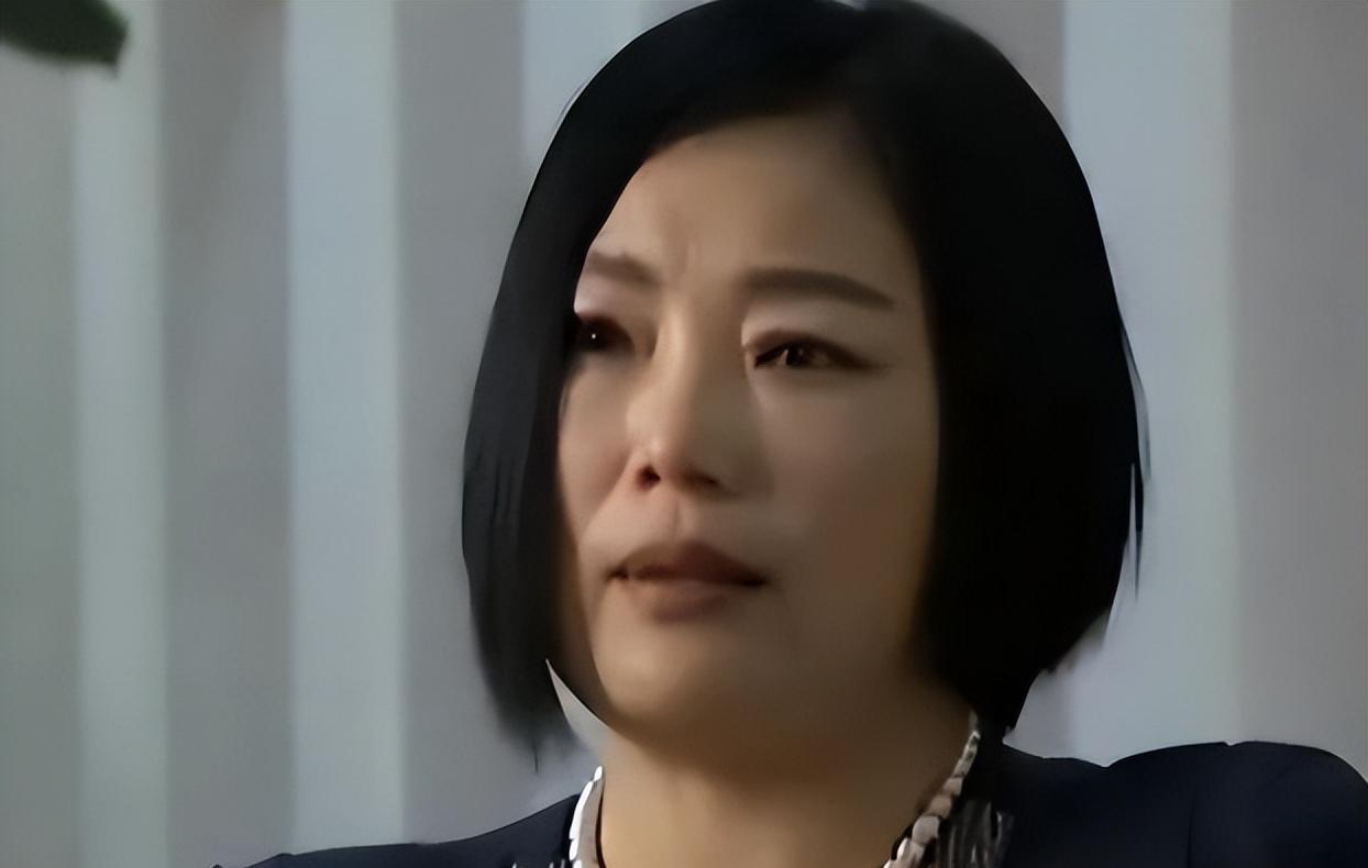 湖北一女教师生重度脑瘫儿,丈夫狠心抛弃母子,多年后儿子成硕士