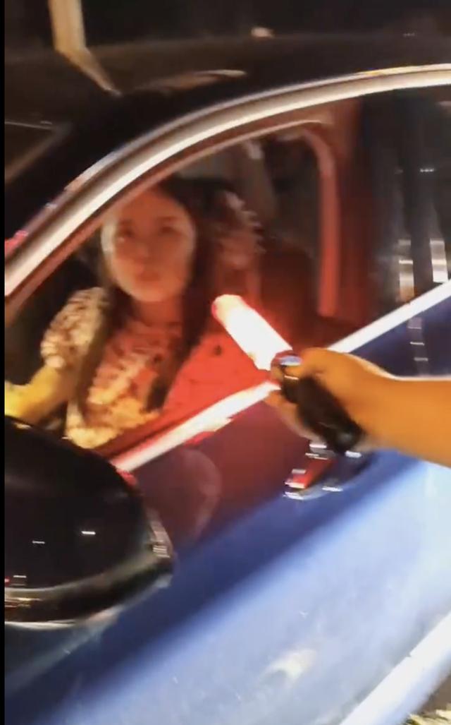 湖南撞人宝马女,为什么不急救人却先急着把手表拿掉?