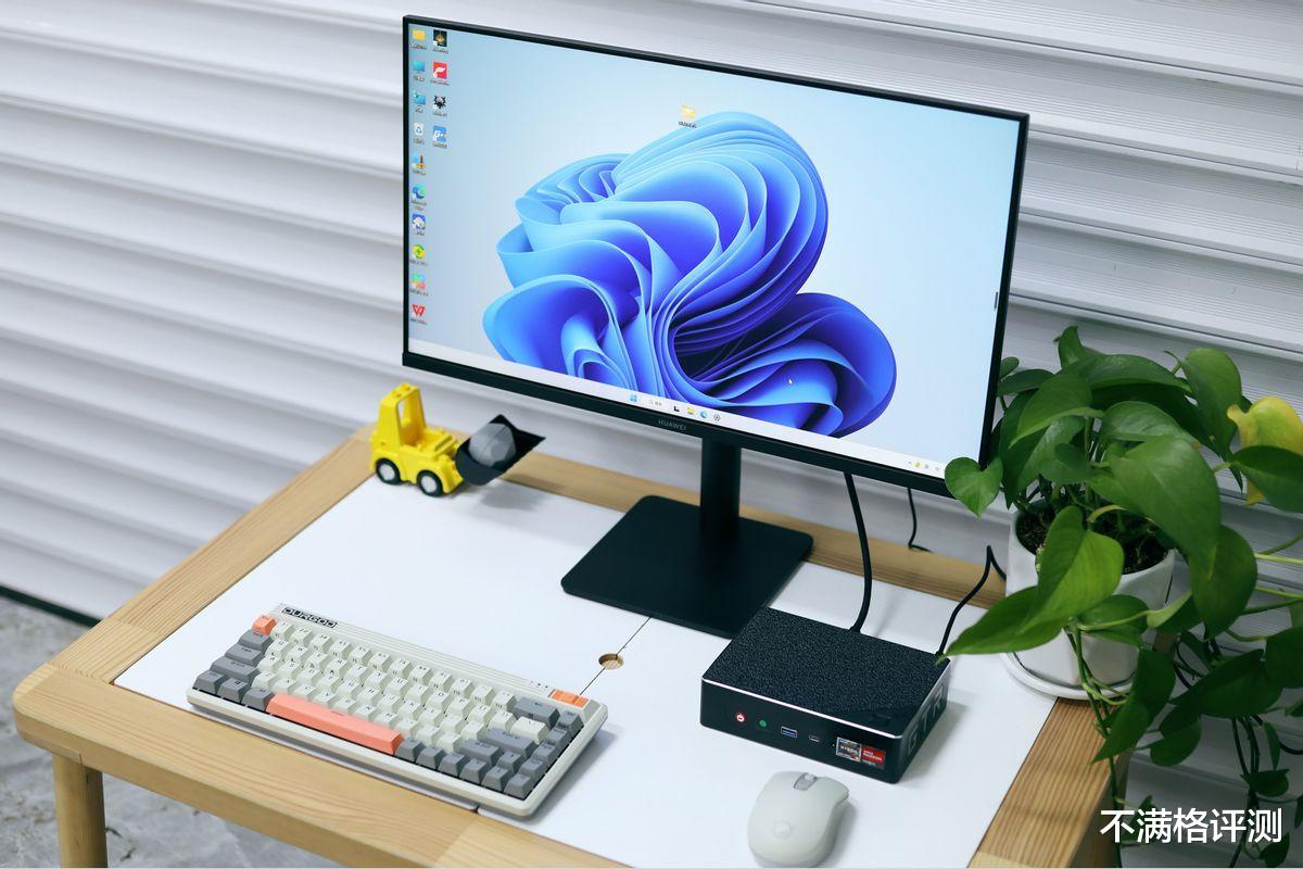 日产GT-R|4千多的迷你主机被“鄙视”,事实是啥样?零刻GTR6评测