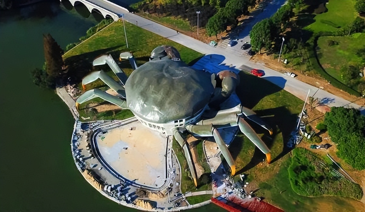 |在国外，你见过哪些“奇葩”建筑？