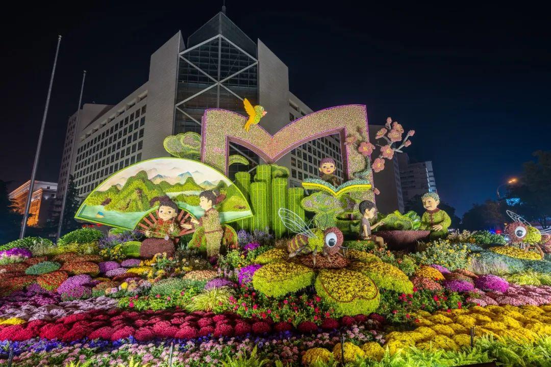 上海市|花了三个晚上，打卡长安街沿线14处立体花坛，夜景比白天更靓丽！