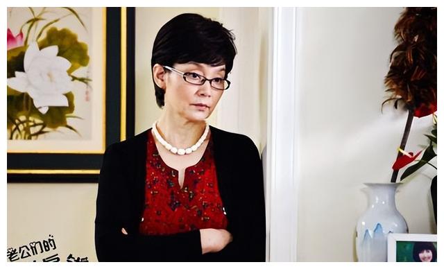 潘虹|国家一级演员潘虹：24岁嫁人，28岁爆红，68岁未婚无儿无女