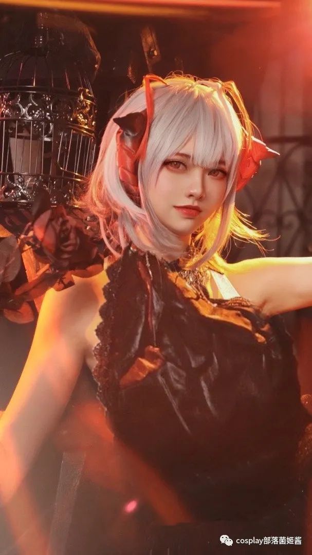 明日方舟|cos:明日方舟w小姐姐cos正片@目白鹿