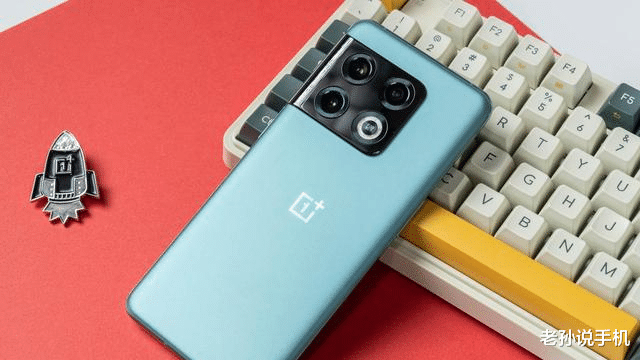 跑分|安兔兔性能排行榜：骁龙8首秀夺冠，三款手机跑分超百万大关！