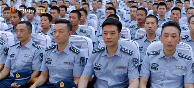 勇敢的翅膀|《勇敢的翅膀》这插曲真刺激,岳涛涉谍被抓,谈小雅接受调查