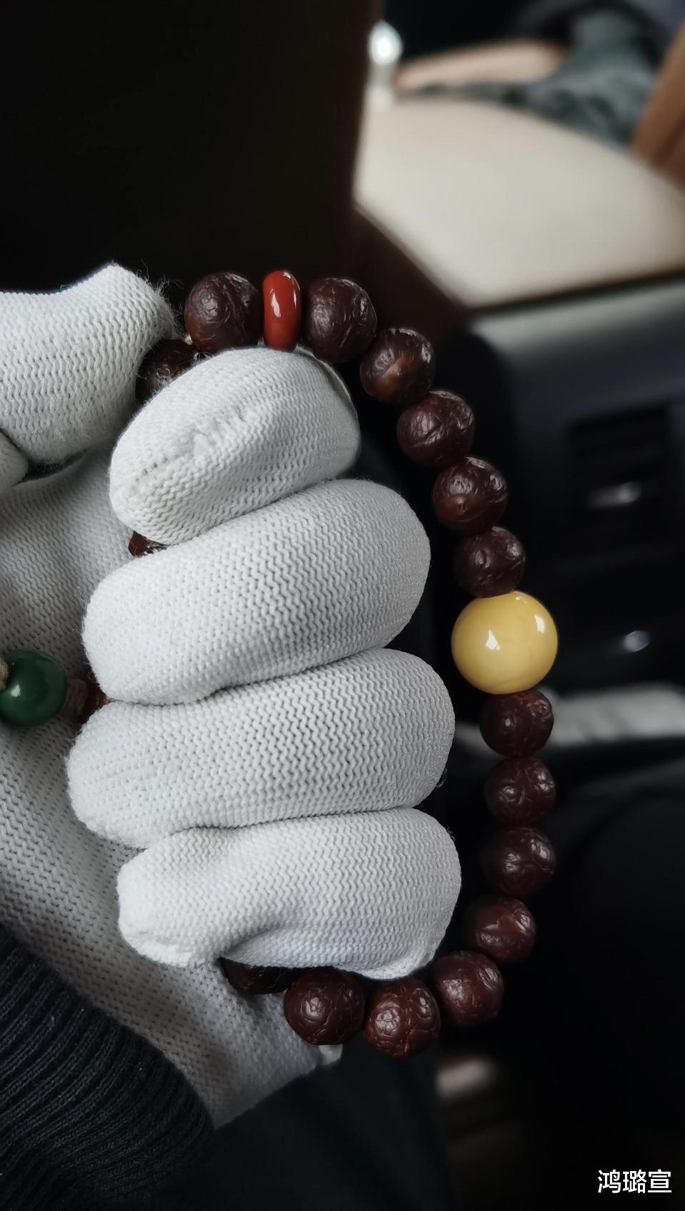 文玩|20岁就盘文玩会不会显得“老气横秋”?纯粹的爱好还是文化的崛起