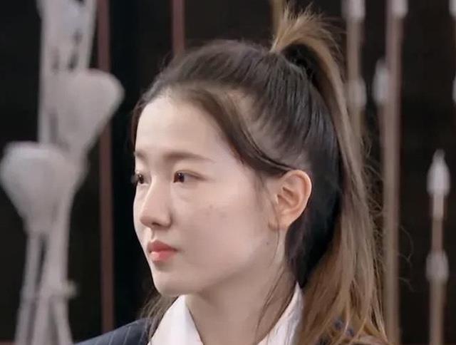 孟羽童|孟羽童为啥能被董明珠看好？看完家庭背景后才明白她凭的是什么！