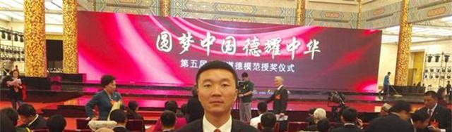 2012年,28岁黑龙江小伙徒手接110斤坠楼少年,如今他怎样了