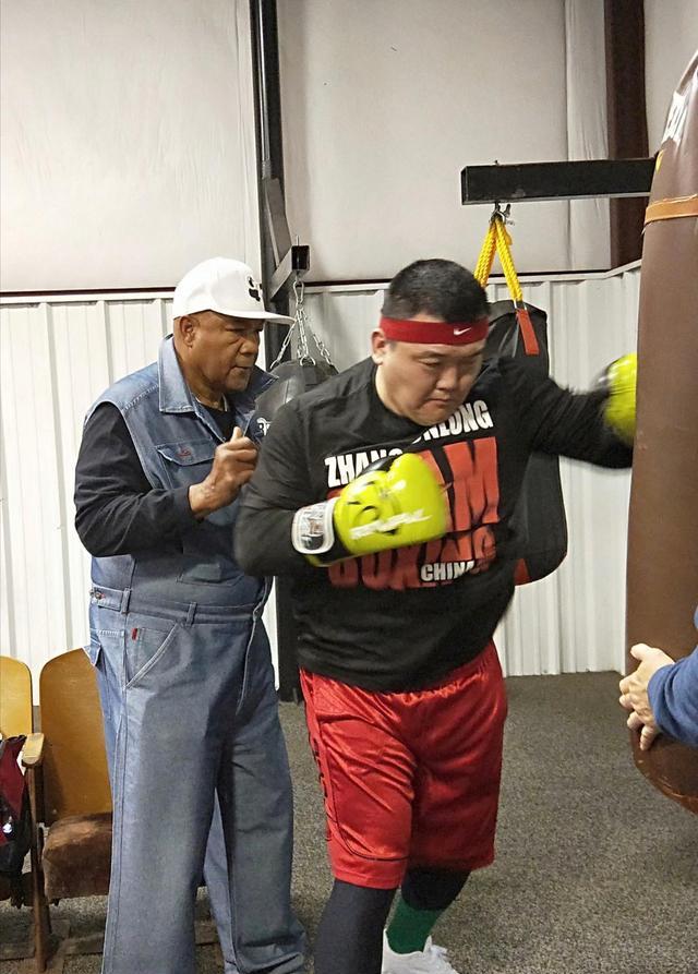 搏击|中国职业拳击和自由搏击废了？国内没比赛举办，拳手都改行了