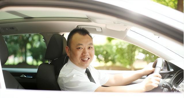 求职|“返乡潮”再次来袭?未来2个月,这2类人可能“集体返乡”?