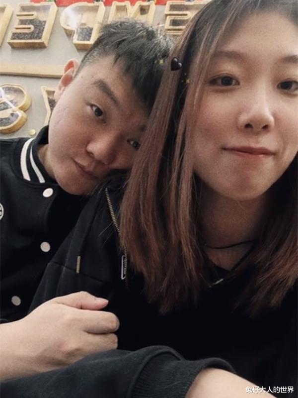 尚筱菊|德云社“霄”字科大师哥发文,晒出与女友合照,尚筱菊却无辜躺枪