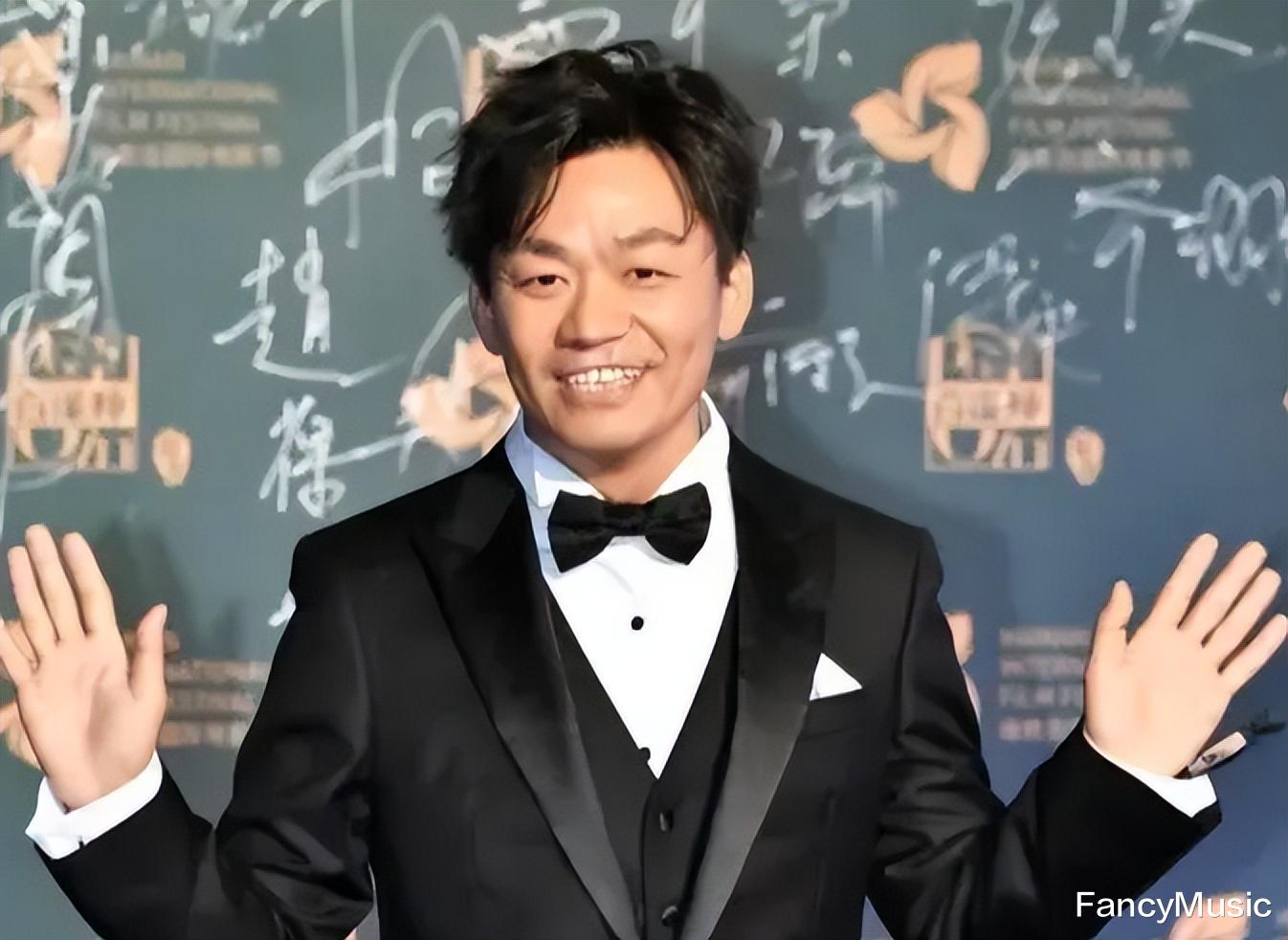 佘诗曼|王宝强新片杀青，再踏入现实题材，《八角笼中》或成下一个树先生