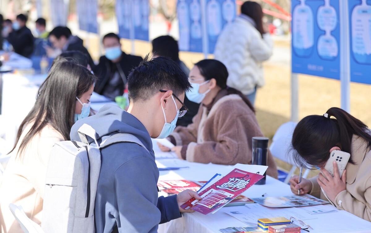 求职|谷爱凌的朋友！这届00后的简历有多亮眼？面试官直言让人笑出眼泪