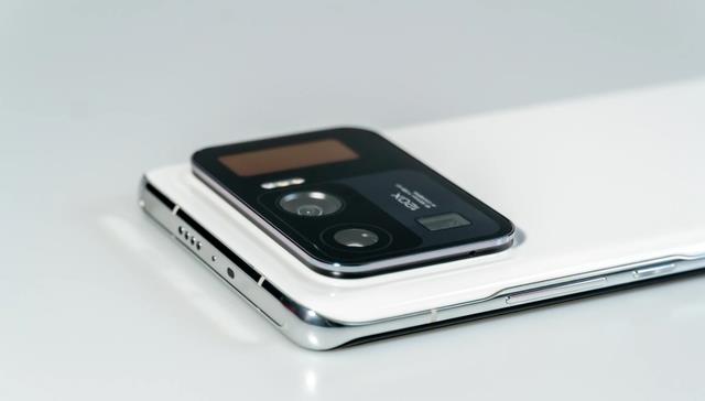 小米5nm旗舰一降再降,120倍变焦、IP68级防水,12+256G跌至新低