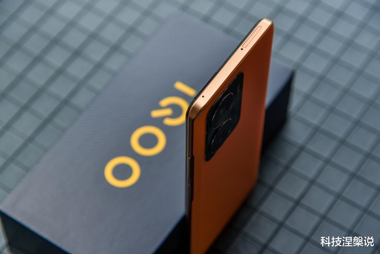 iqoo z6|iQOO Z6上手体验，又是一款卷到极致的千元“水桶机”！
