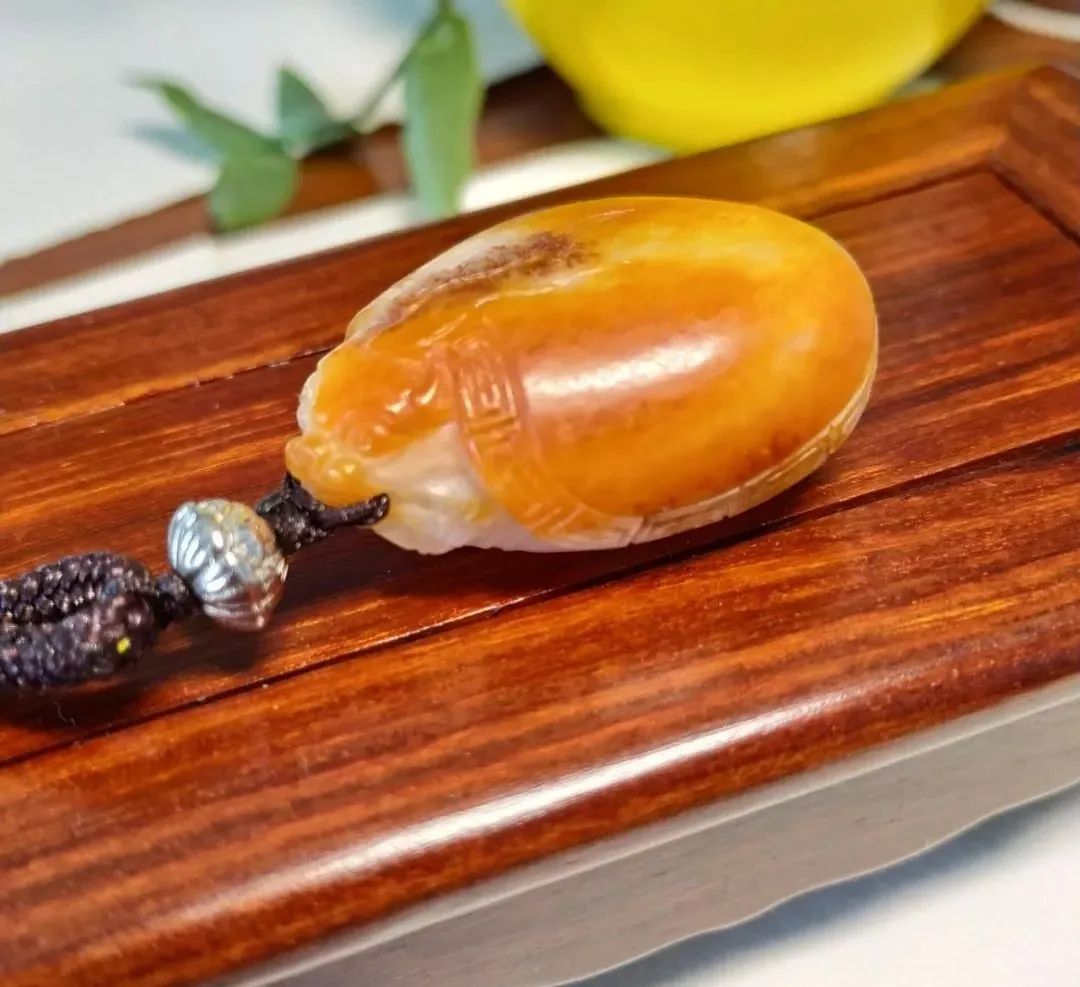 雕刻|为什么玉石收藏有“一器、二镯、三牌、四把件、五挂件”的说法