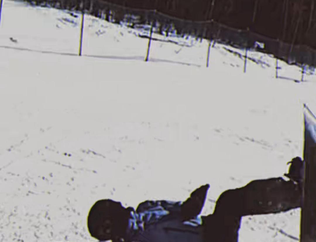 张颖颖|张颖颖去滑雪肚子遭遇重摔,力证自己未怀孕,张兰放心了