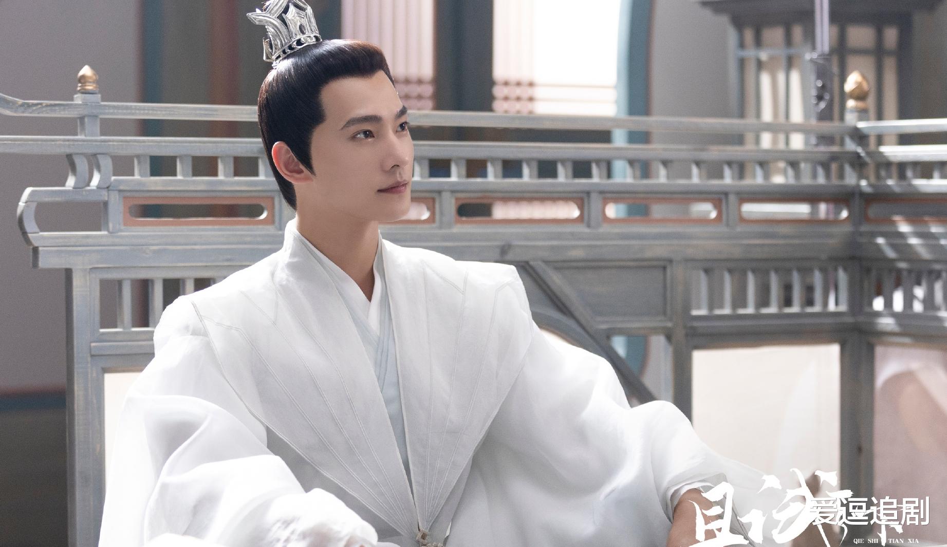 小S|我的人间烟火：杨洋寸头造型出圈了，简直是行走的荷尔蒙，网友：爱了