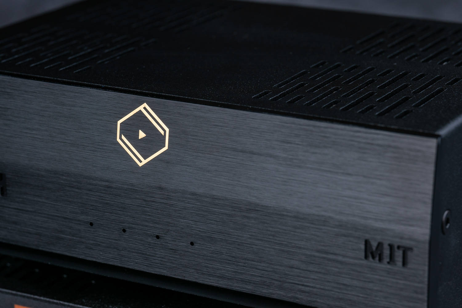 Hi-Fi|?化繁为简的优质HIFI网播——仙籁Silent Angel M1T