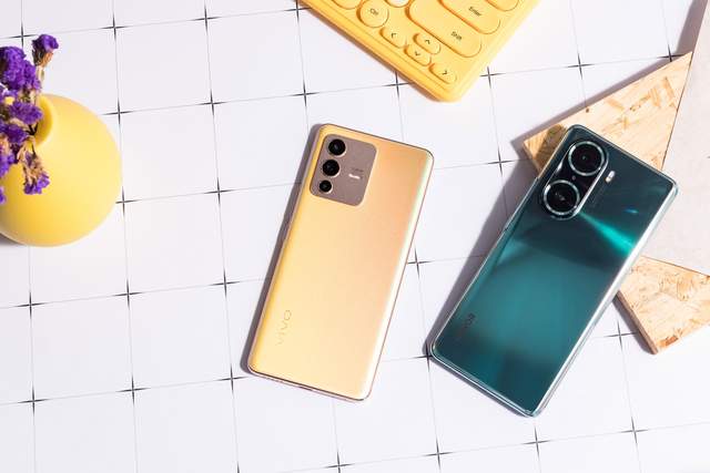 都是颜值实力派 vivo S12 Pro、荣耀60 Pro谁才是3K档首选?