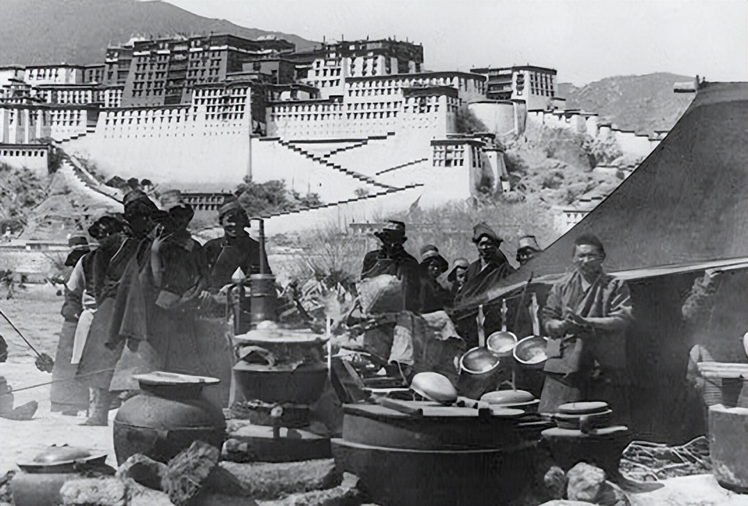 大理|布达拉宫有一神秘地宫，地下八层有一条通道，是通往地心世界的通道？