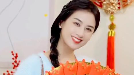 黄圣依|离了？黄圣依大力宣传个人直播，婚戒已摘心情美妙，杨子停更37天