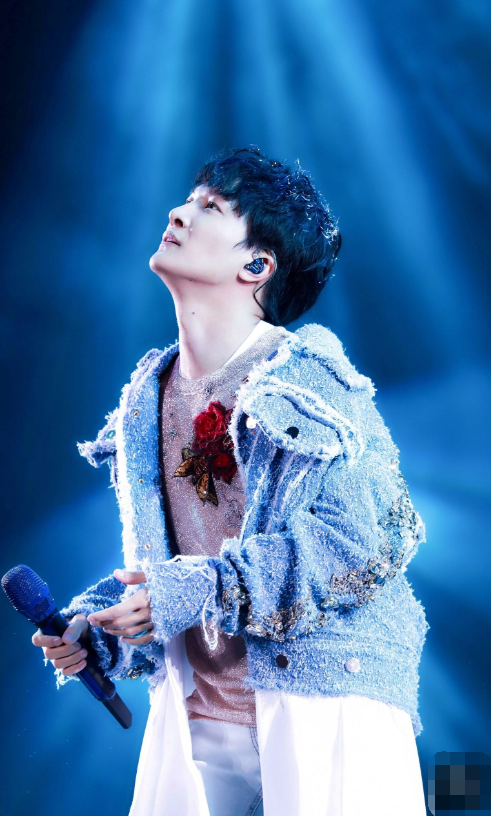 杨丽娟|周深最新MV致敬冬奥，3分钟转发破5万，捞仔作曲，杨振宁翁帆翻译