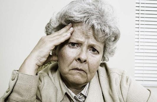 坚果|加速女人衰老的5个坏习惯，希望你一个都不占，不妨自测一下