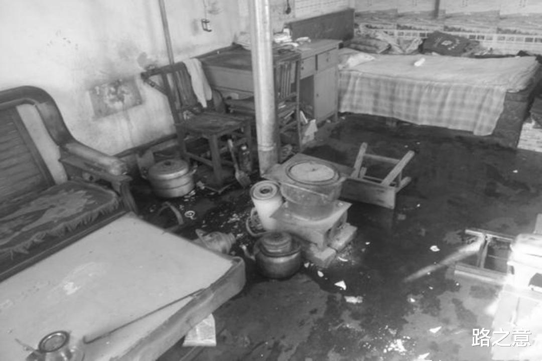 一双筷子逼出女杀人犯,宣判后数千人不愿离去!1990年四川复仇案