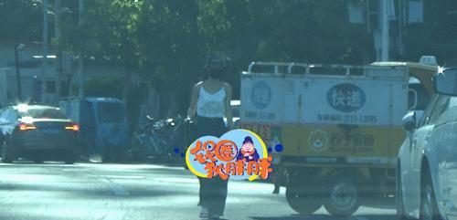 西瓜 邓家佳百花奖失利前做美容身材凹凸有致很吸睛