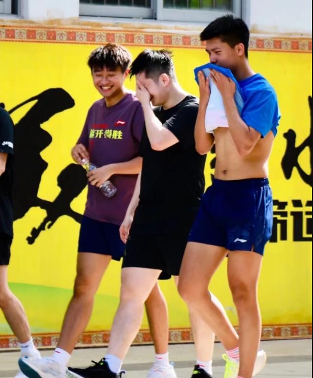 刘诗雯|最新消息：朱雨玲退赛！人气王刘诗雯顶替她参加女乒大满贯赛！