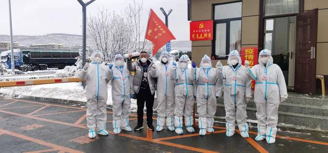子辰有话说 “疫情没有旁观者，防疫没有局外人”，致敬所有在为抗击疫情而默默奉献的英雄们！