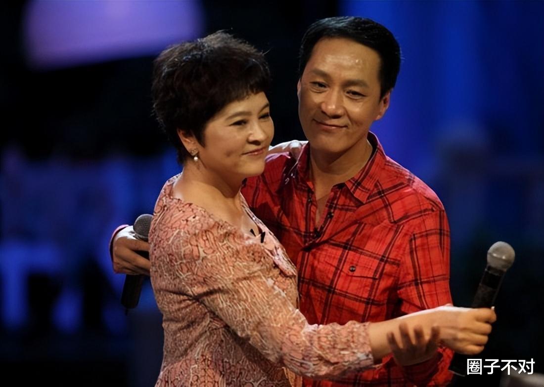 冯远征|冯远征和梁丹妮丁克29年,恩爱有加,却为何在40岁时坦言后悔了?