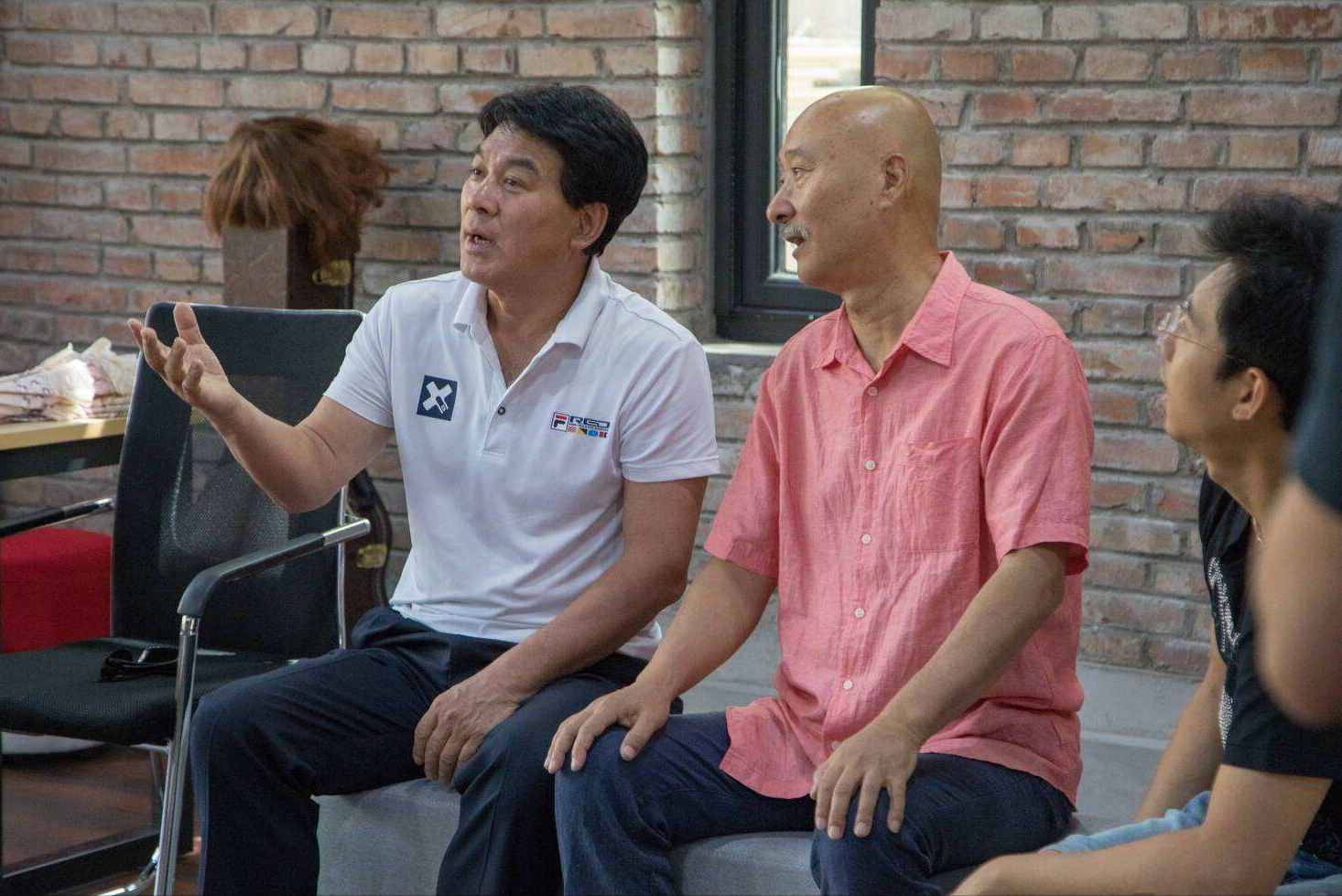 舒畅|为请陈佩斯拍戏,朱时茂花4000块请他吃大餐,陈佩斯吃完直接拒绝