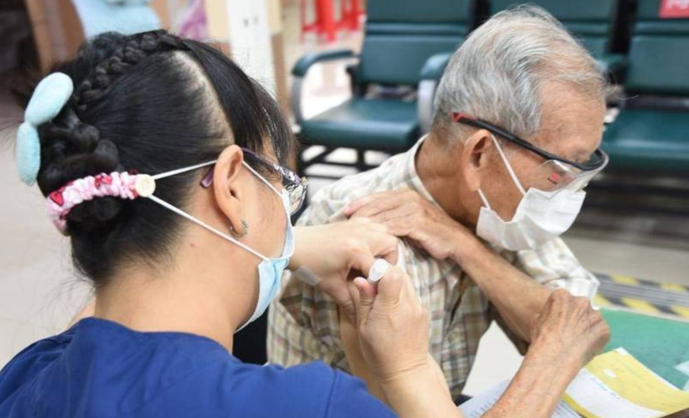 疫苗|自然感染取代打疫苗? 医:抗体不够、无法持久还恐重复感染